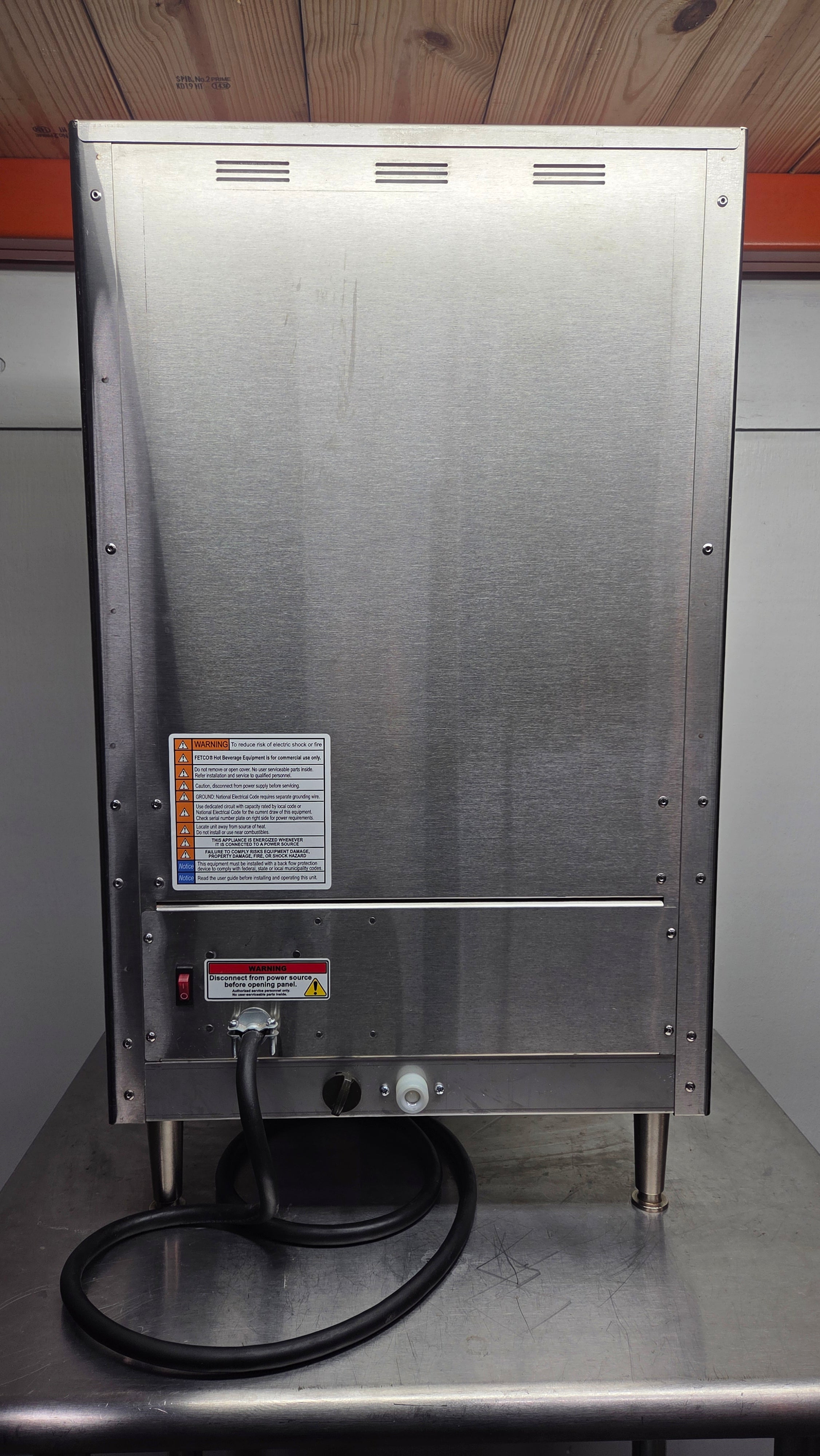 Fetco CBS-2142-XTS Twin Station Coffee Brewer (Slightly Used)