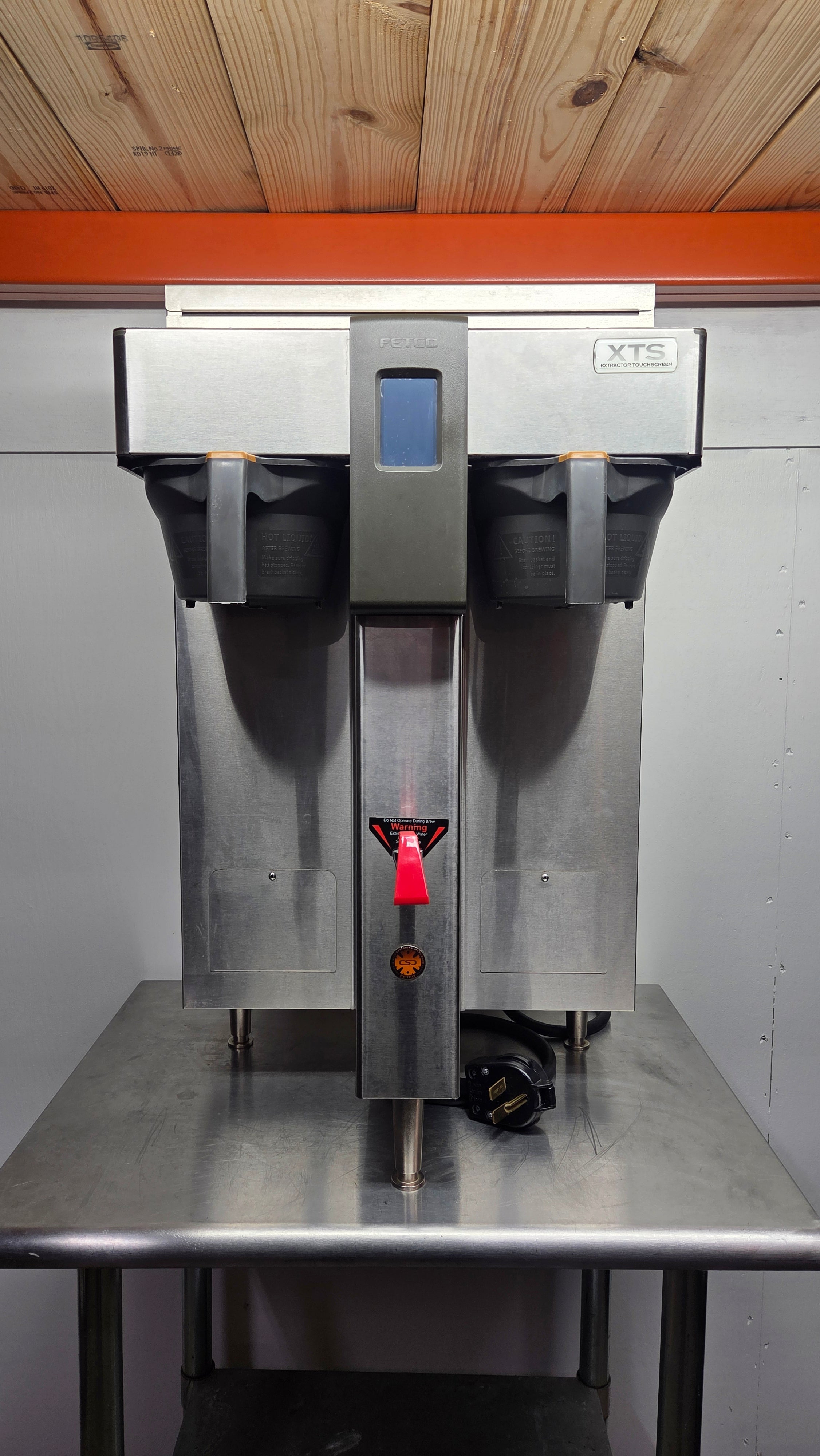 Fetco CBS-2142-XTS Twin Station Coffee Brewer (Slightly Used)