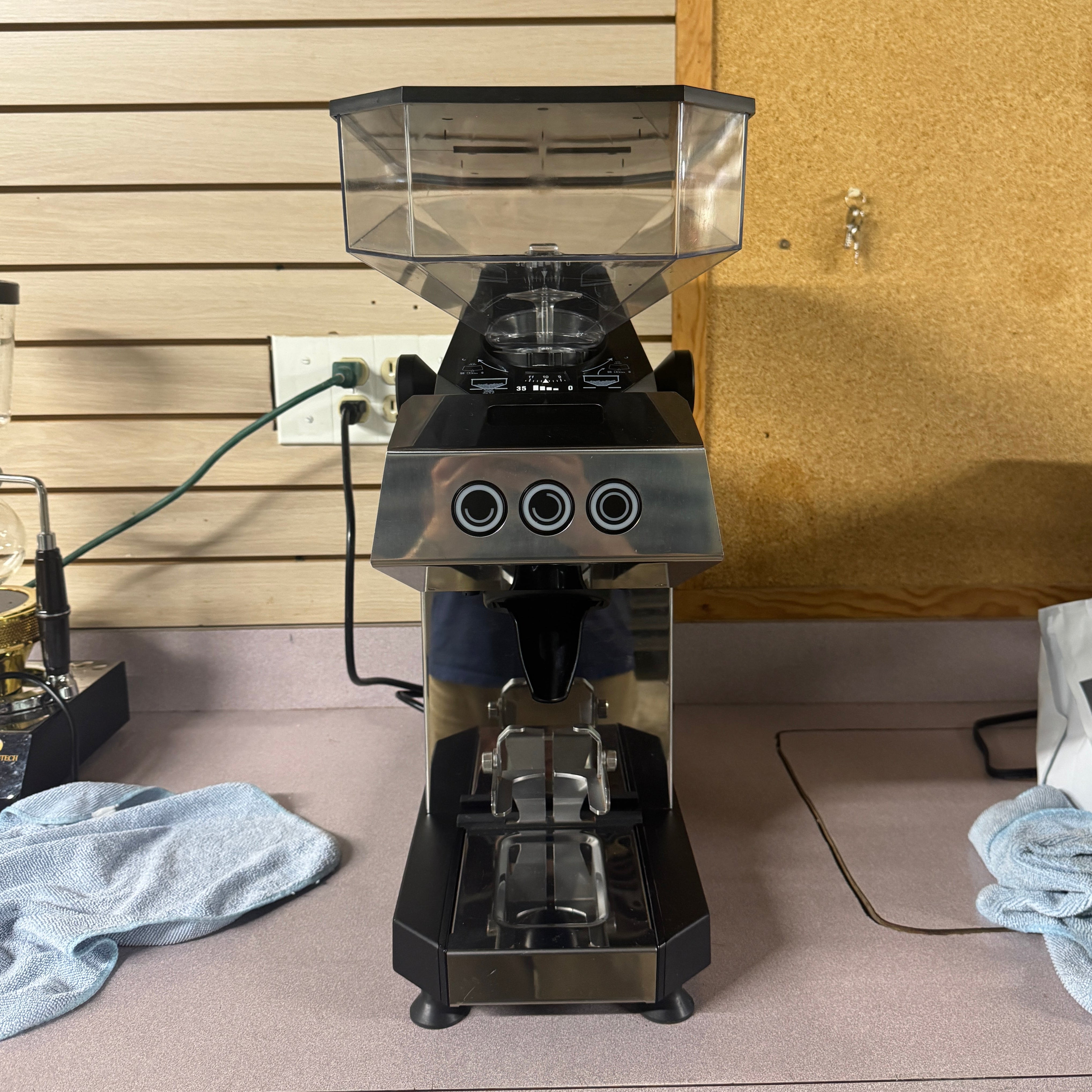 La Marzocco Swan Grinder (Lightly Used)