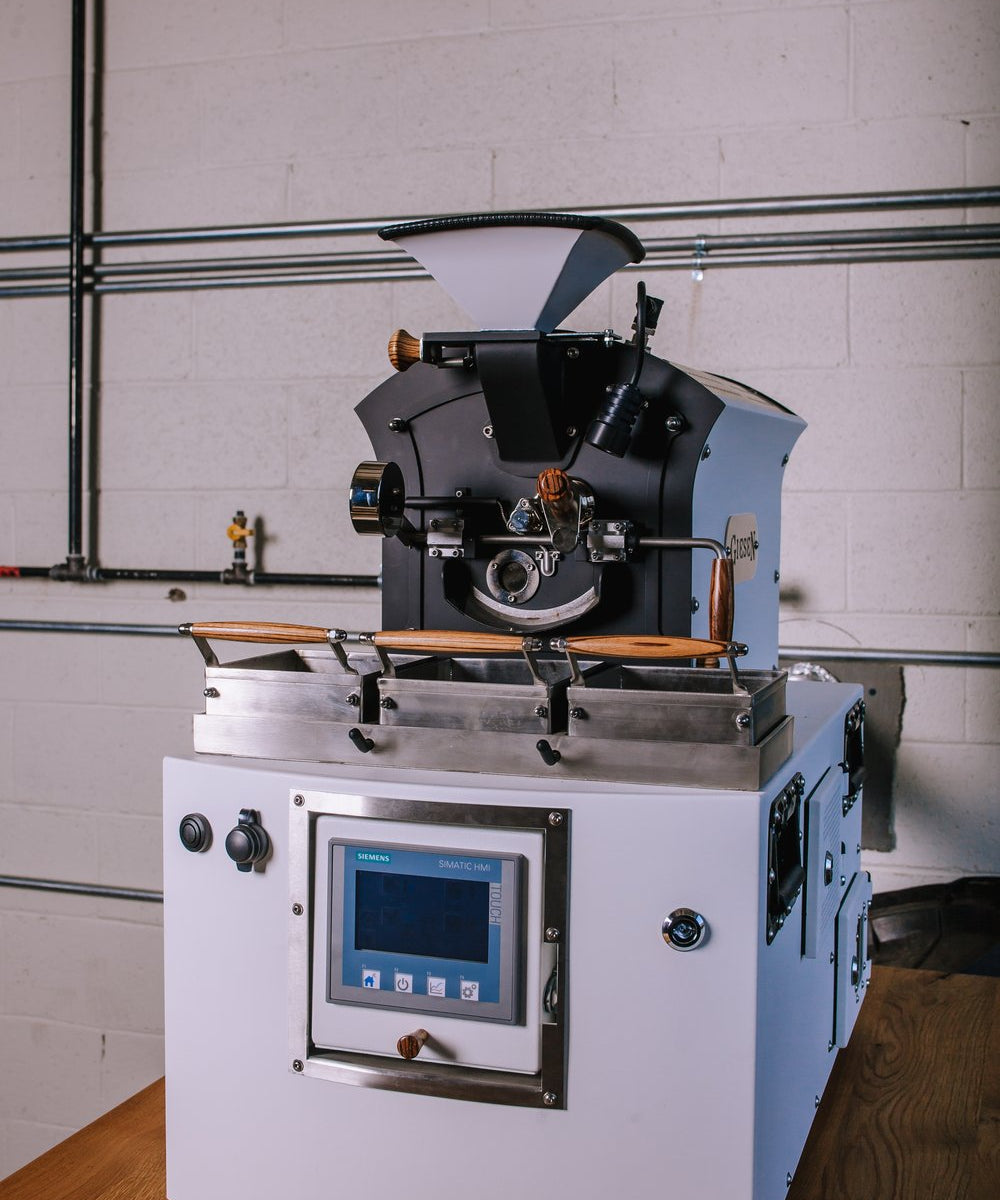 giesen-wpg-sample-roaster-propane-white-front.jpg